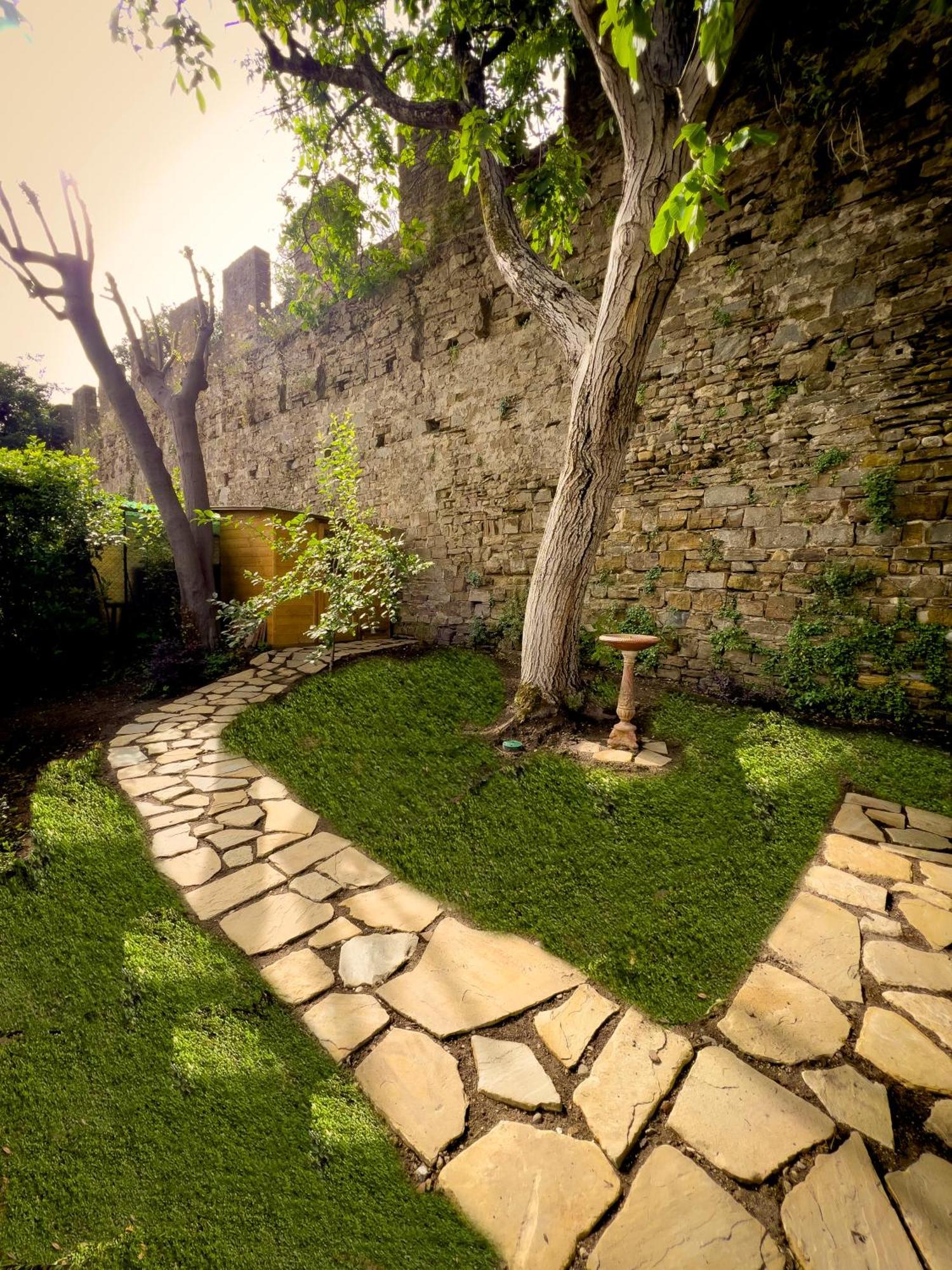 San Niccolo Walls Garden * Firenze